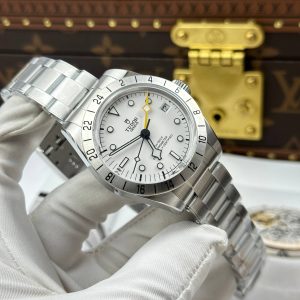 Tudor Black Bay Pro M79470 Super Clone Watches White Dial ZF Factory 39mm (1)