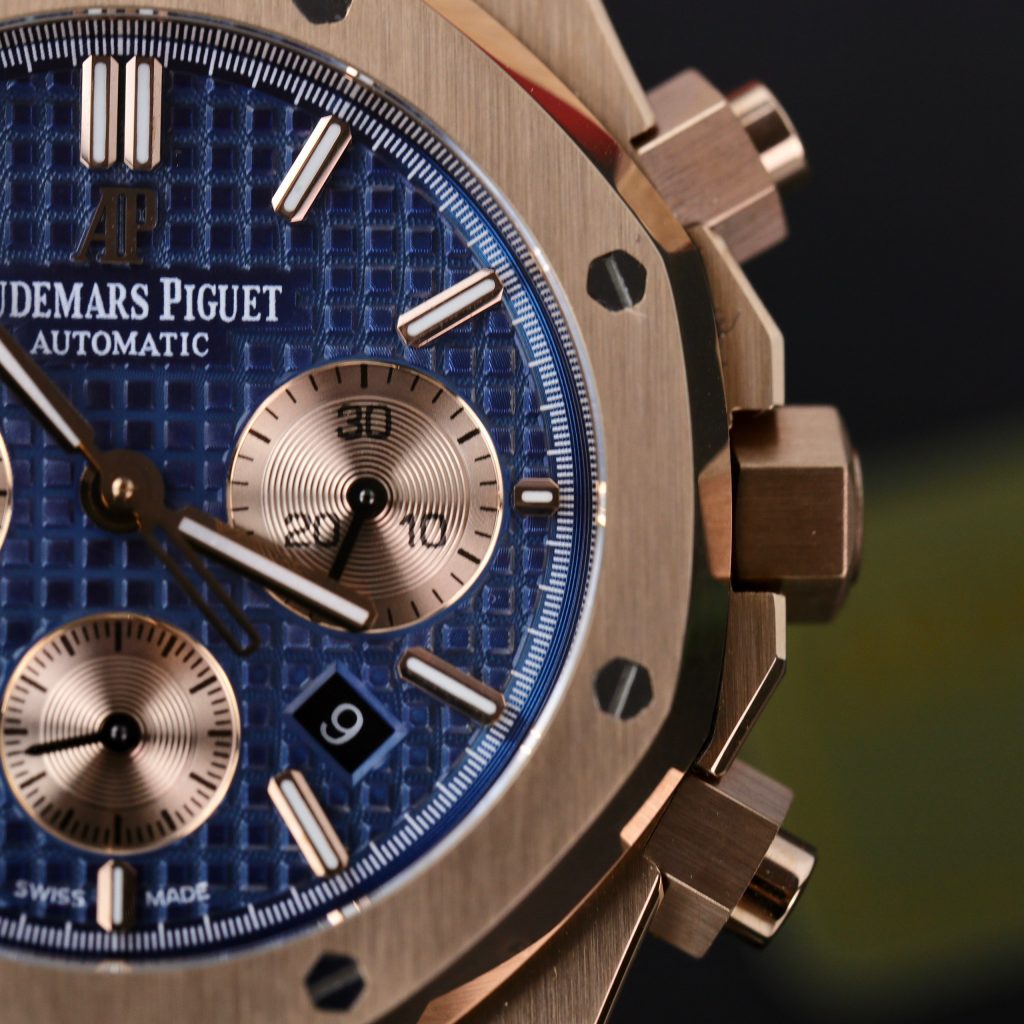 Audemars Piguet Best Replica Watch Royal Oak Chronograph 26331OR Dial Blue 41mm (1)