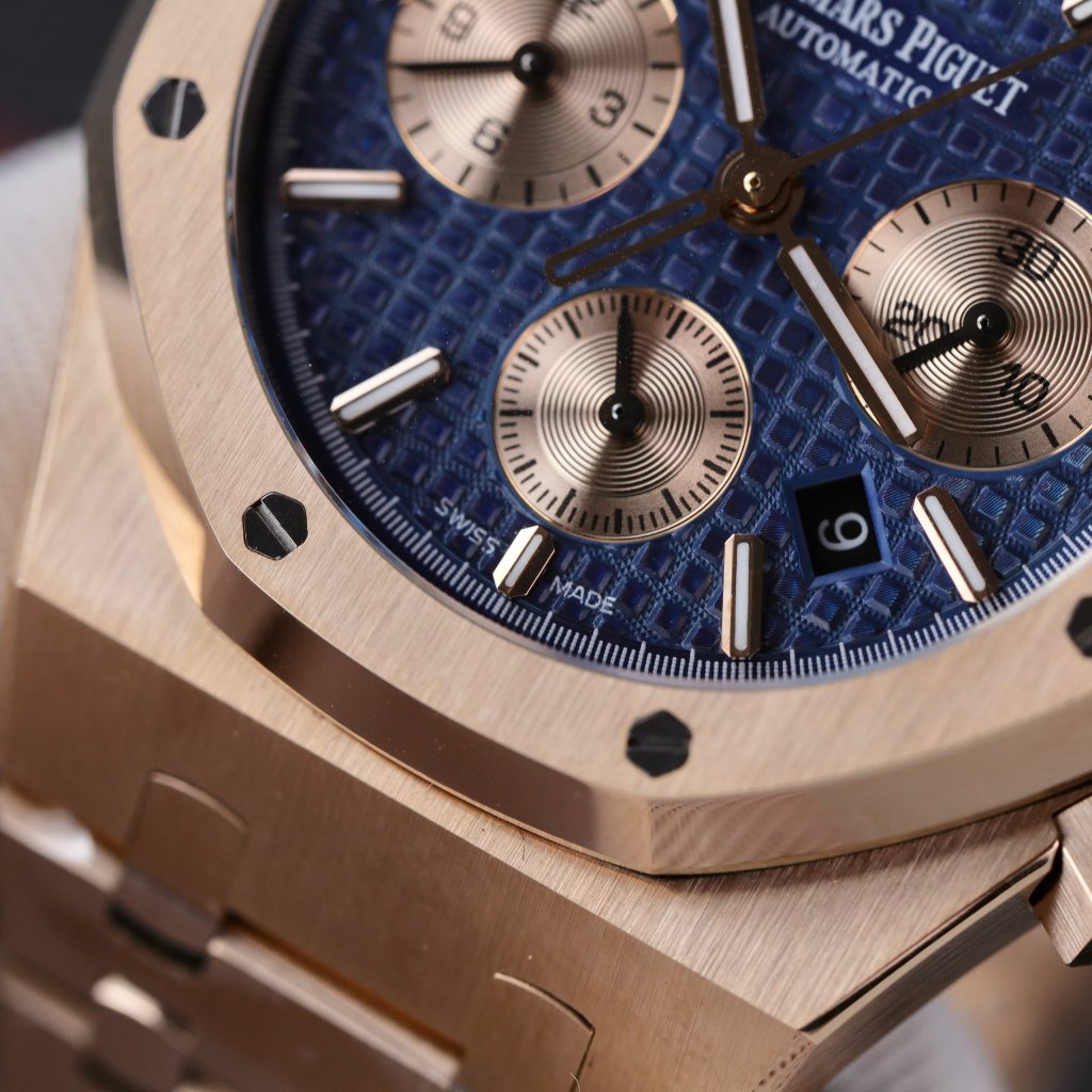 Audemars Piguet Best Replica Watch Royal Oak Chronograph 26331OR Dial Blue 41mm (1)