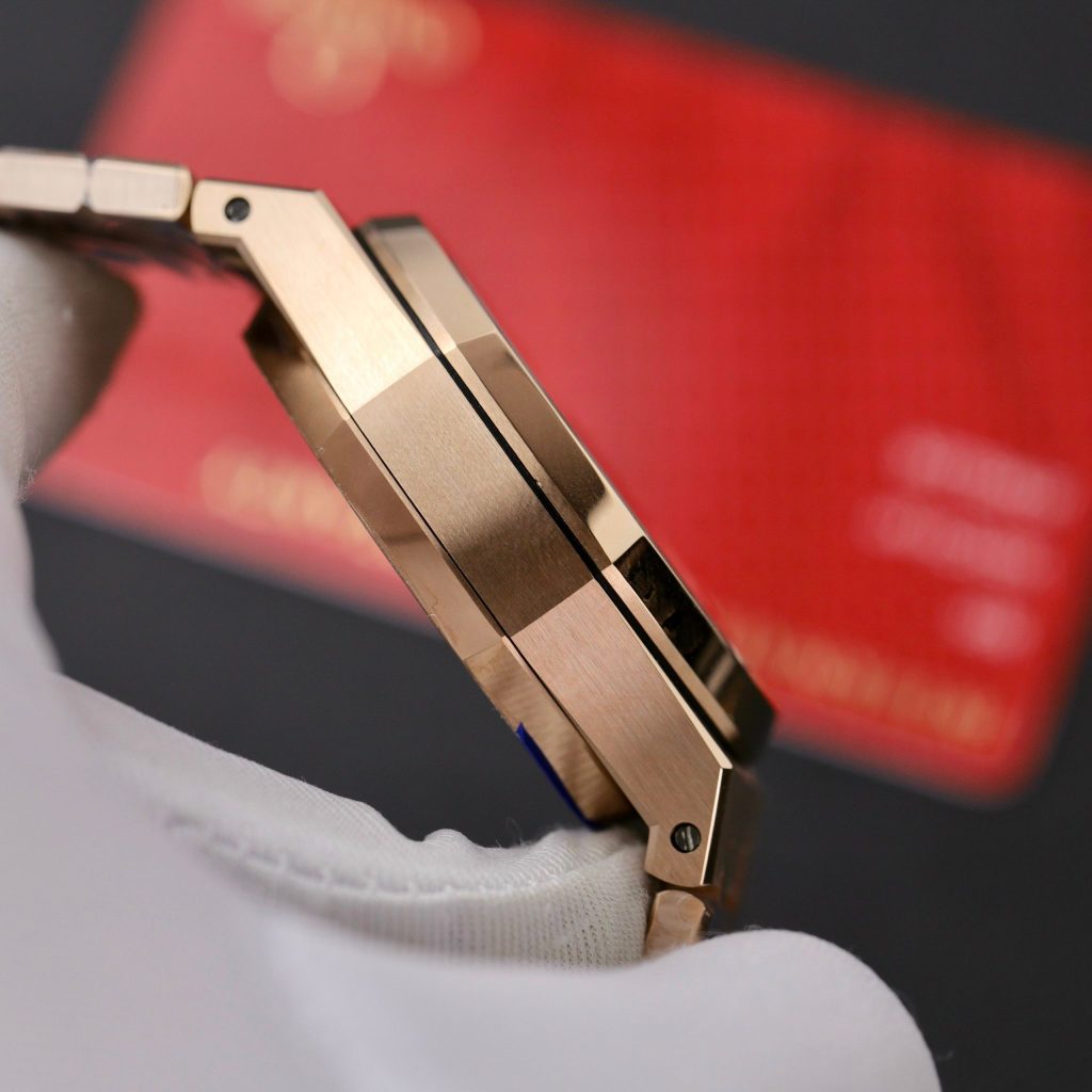 Audemars Piguet Best Replica Watch Royal Oak Chronograph 26331OR Dial Blue 41mm (1)