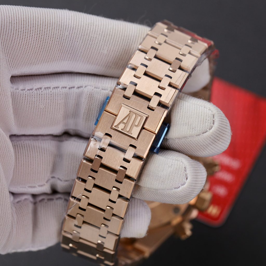 Audemars Piguet Best Replica Watch Royal Oak Chronograph 26331OR Dial Blue 41mm (1)