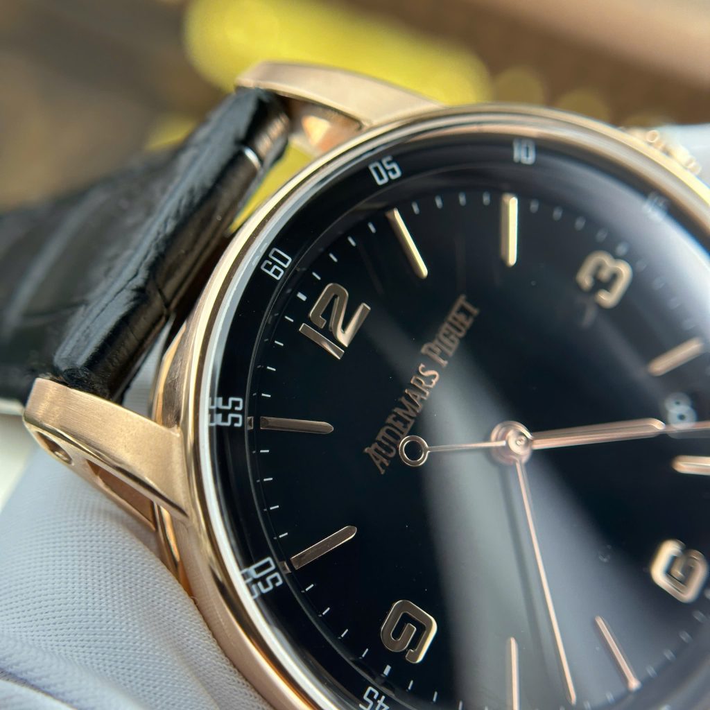 Audemars Piguet Code 11.59 Selfwinding 15210OR Replica 11 Watch Black Dial APS Factory 41mm (2)