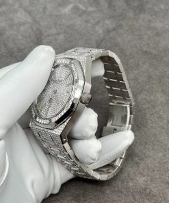 Audemars Piguet Iced Out Royal Oak White Gold Customs Full Diamonds 41mm (1)