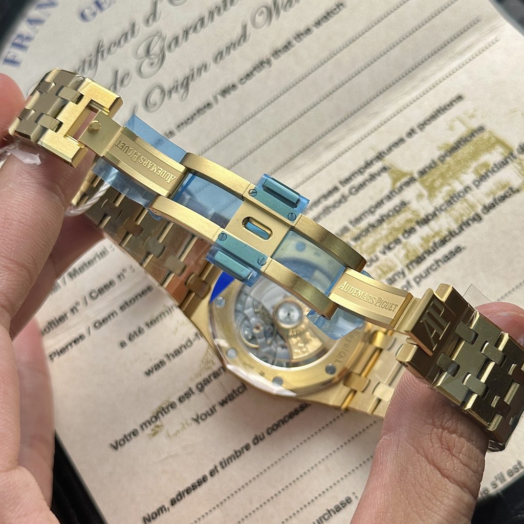 Audemars Piguet Replica Watch Royal Oak 15450 IP Factory 37mm (3)