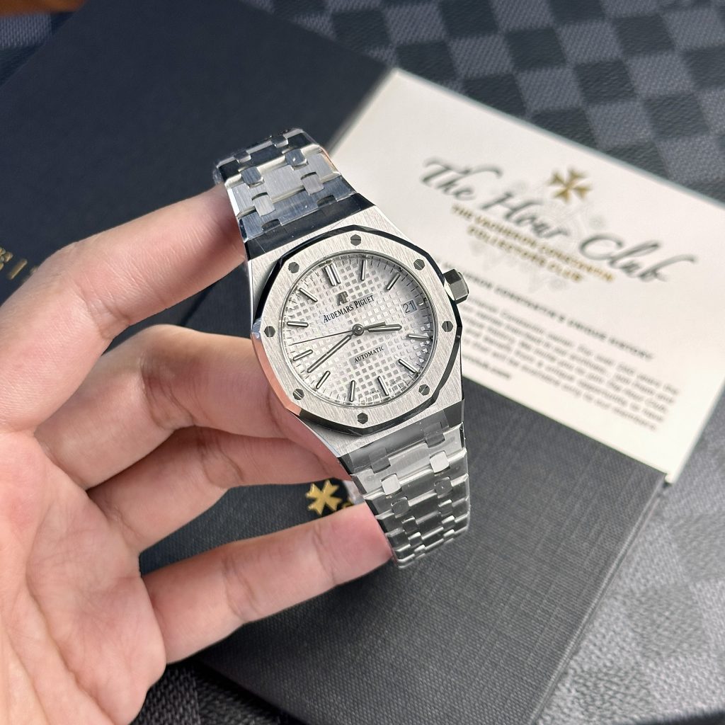 Audemars Piguet Replica Watch Royal Oak 15450ST White Dial APS Factory 37mm (1)