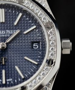Audemars Piguet Replica Watch Royal Oak Jumbo Extra-Thin 16202 Custom Moissanite Diamonds Hong Kong 39mm (2)