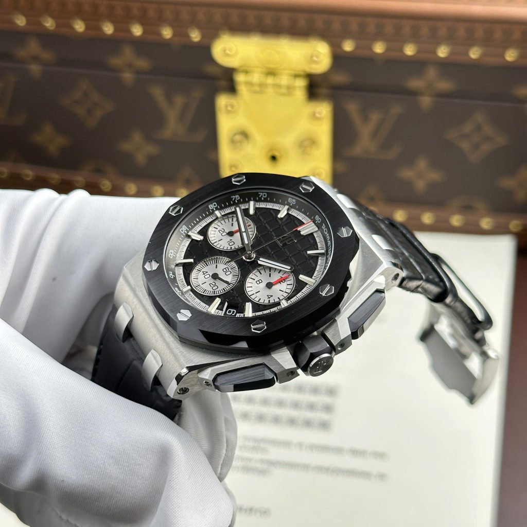 Audemars Piguet Replica Watch Royal Oak Offshore Chronograph 26420 Black Dial APP Factory 43mm (2)