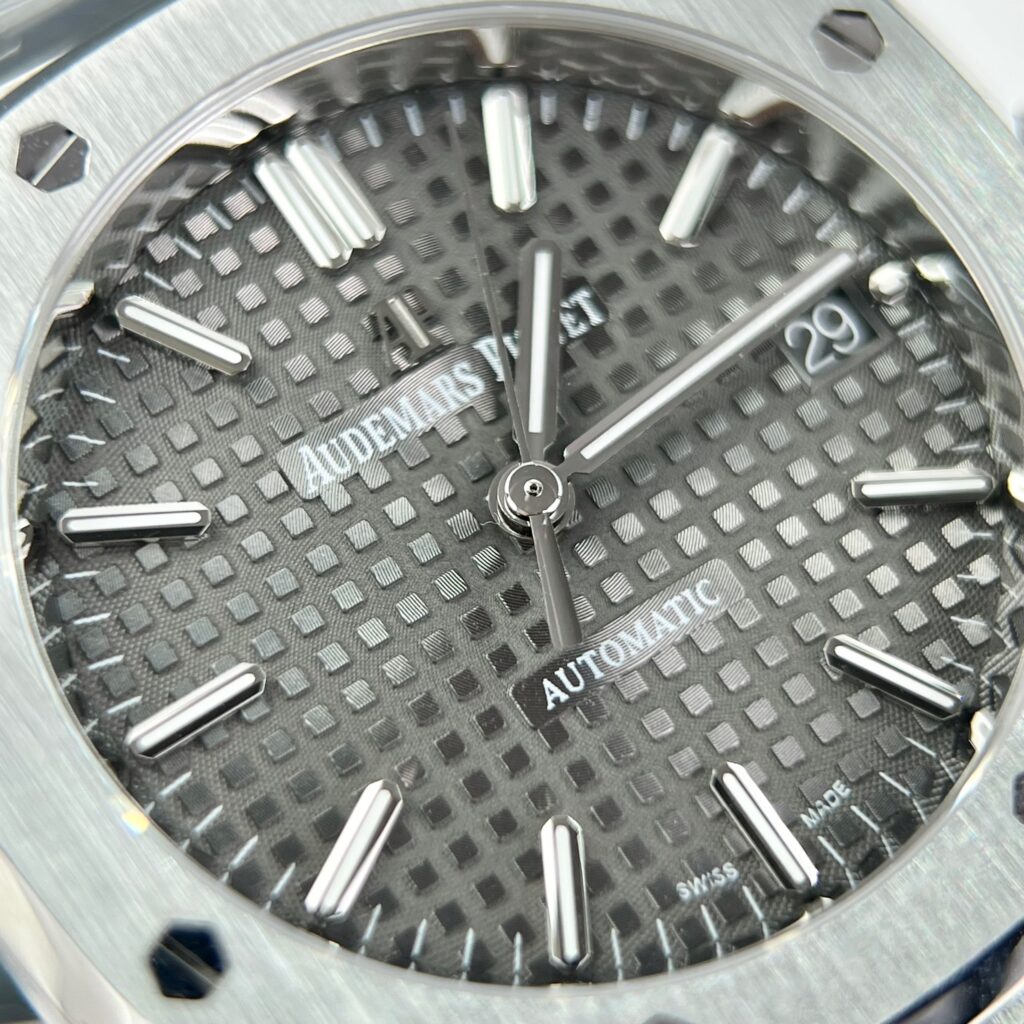 Audemars Piguet Replica Watches Royal Oak Grey Dial 15450ST IP Factory 37mm (2)