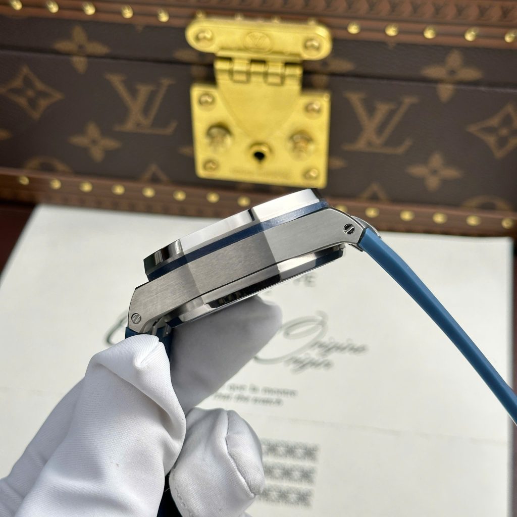 Audemars Piguet Replica Watches Royal Oak Offshore Chronograph 26420 Blue Dial APP Factory 43mm (2)