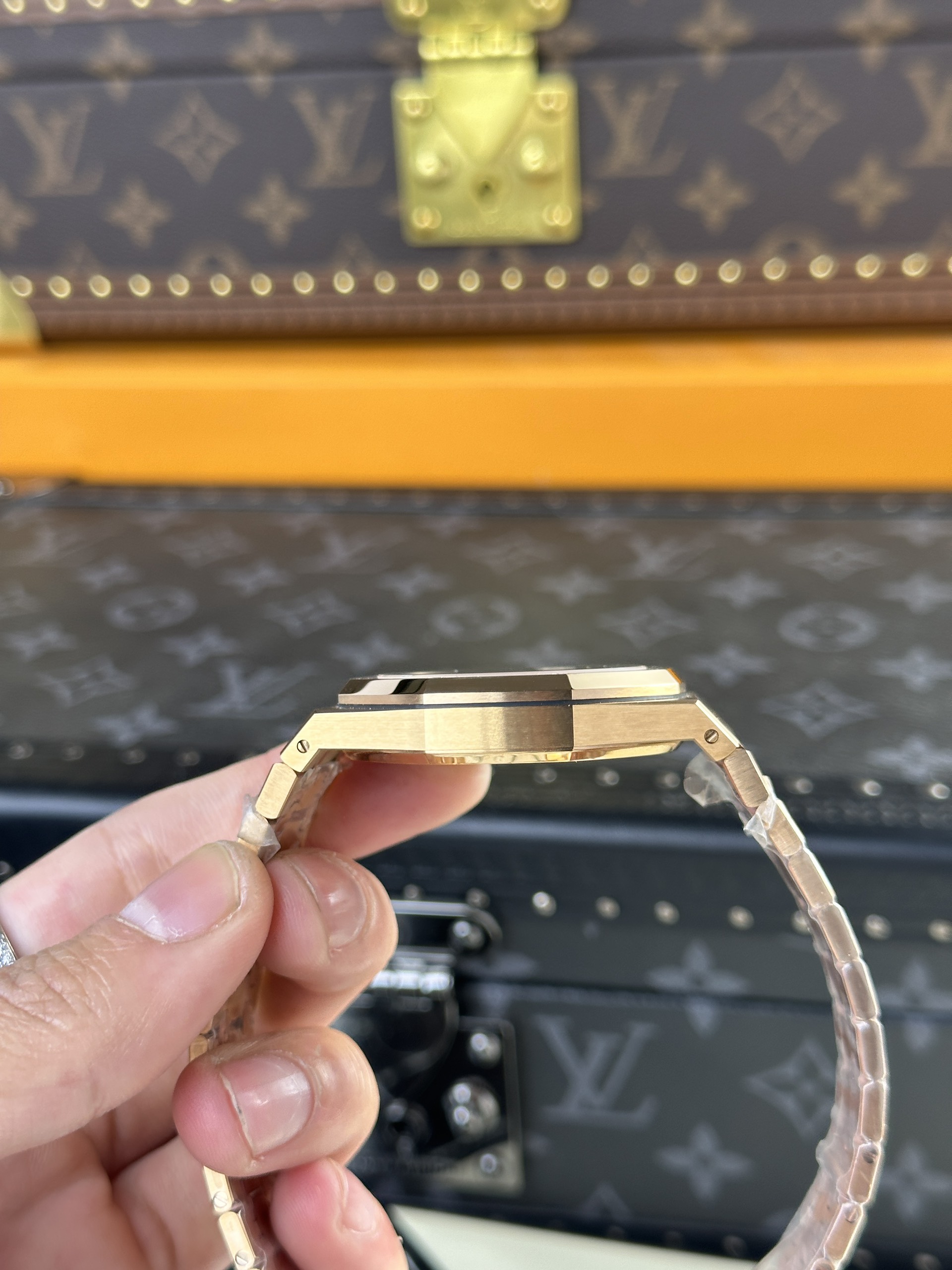 Audemars Piguet Royal Oak 15400OR Replica Watches ZF Factory 41mm (2) Audemars Piguet Royal Oak 15400OR Replica Watches ZF Factory 41mm (9)