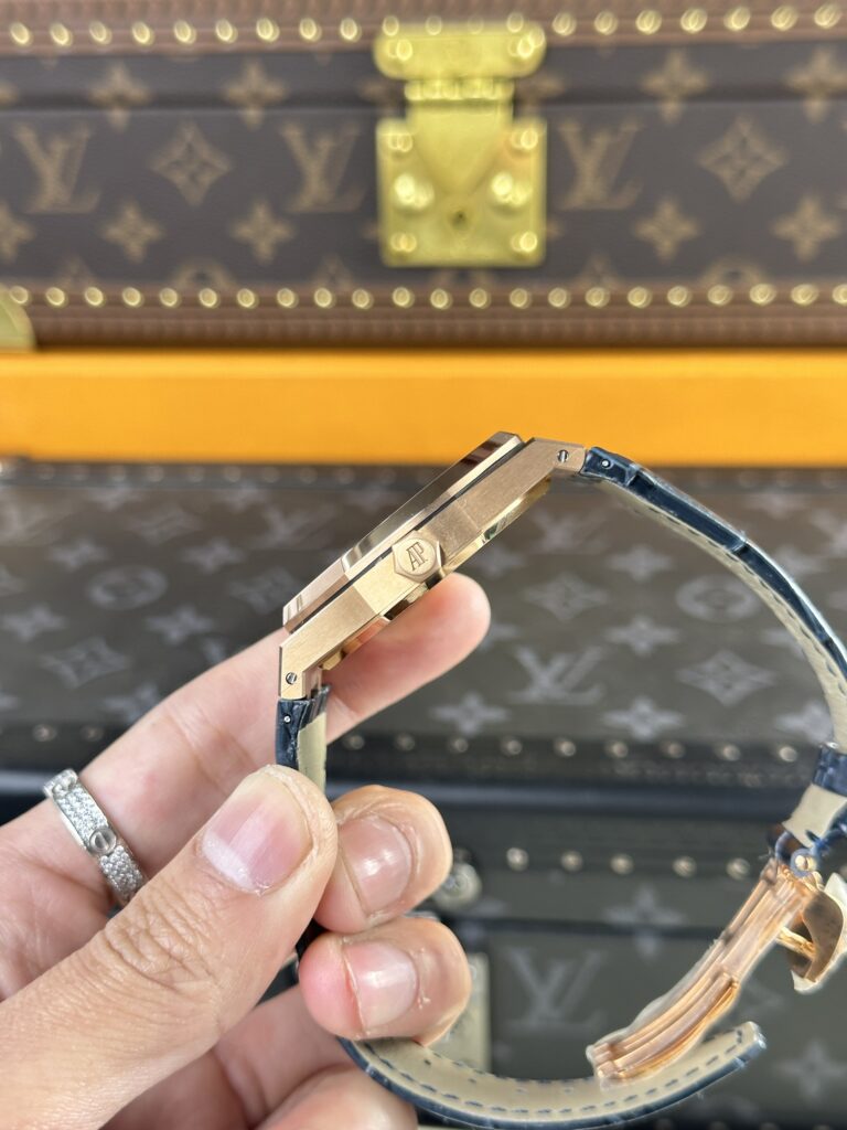 Audemars Piguet Royal Oak 15510OR Replica Watches Blue Color 41mm (9)