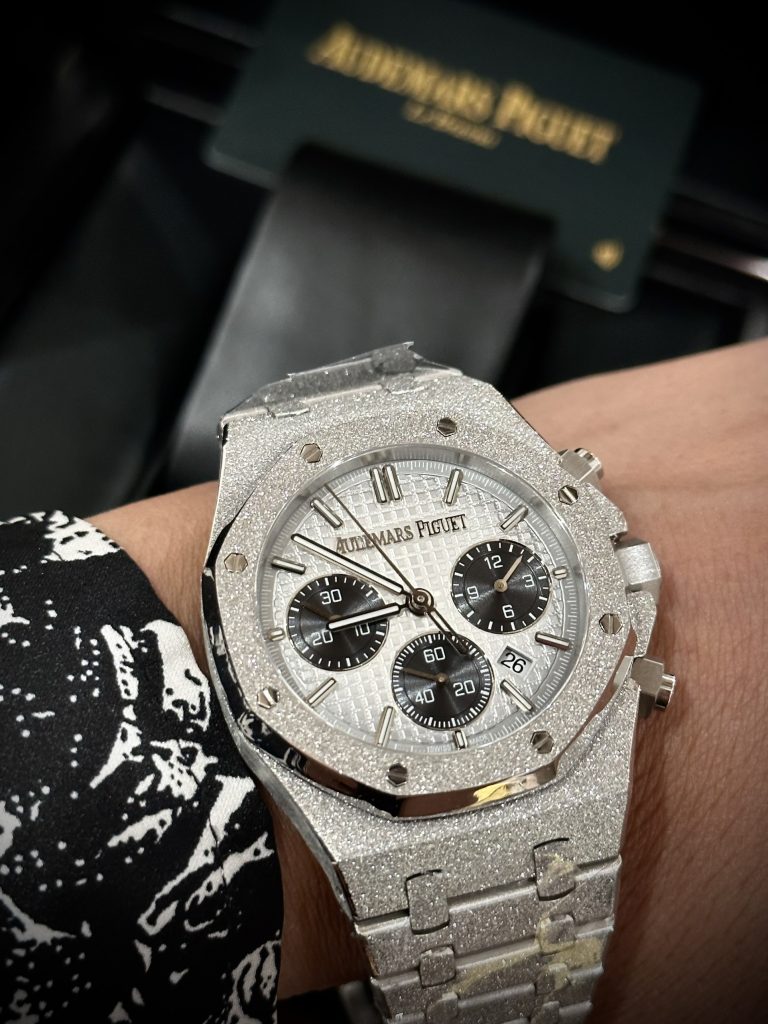 Audemars Piguet Royal Oak 26331BC Frosted Gold OM Factory 41mm (1)