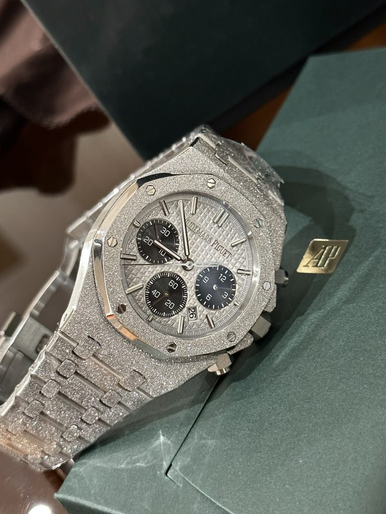 Audemars Piguet Royal Oak 26331BC Frosted Gold OM Factory 41mm (1)