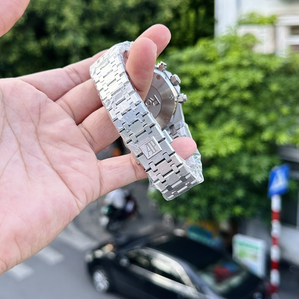 Audemars Piguet Royal Oak 26331ST Replica Watches Black Dial 41mm (4)