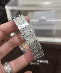 Audemars Piguet Royal Oak 77350ST Replica Watch White Dial (1)