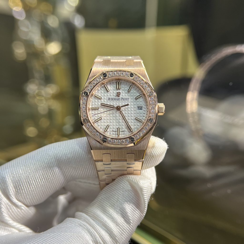 Audemars Piguet Royal Oak 77351OR Bezel Diamonds Replica Watch 34mm (1)