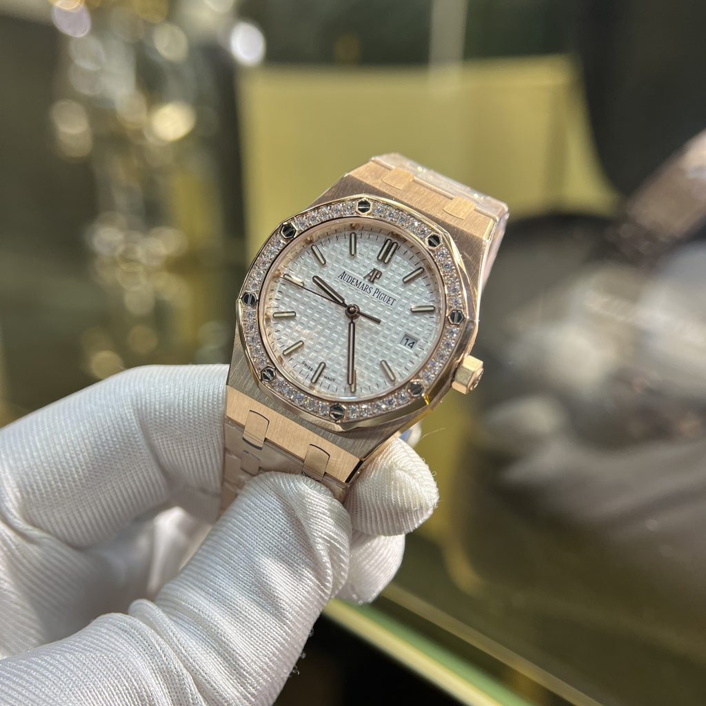 Audemars Piguet Royal Oak 77351OR Bezel Diamonds Replica Watch 34mm (1)