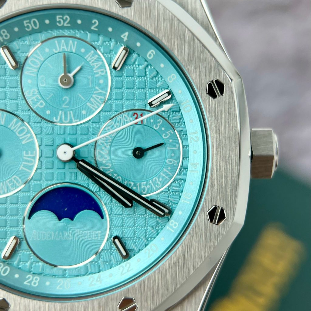 Audemars Piguet Royal Oak Ice Blue 26574ST Best Replica Watch 41mm (1)