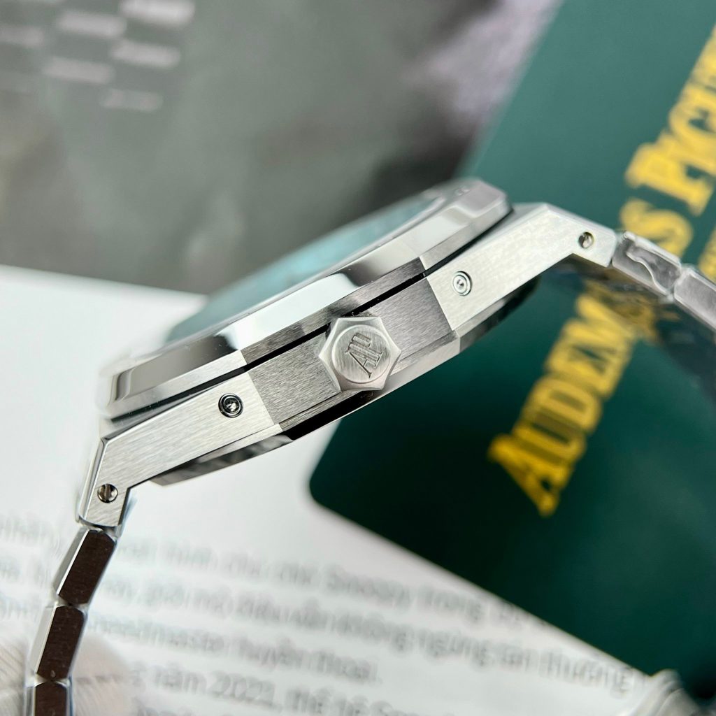 Audemars Piguet Royal Oak Ice Blue 26574ST Best Replica Watch 41mm (1)