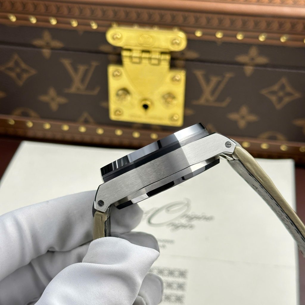 Audemars Piguet Royal Oak Offshore Chronograph 26420 Best Replica Watches Gray Dial APP 43mm (2)