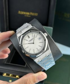 Audemars Piguet Royal Oak Selfwinding 15300ST (2)