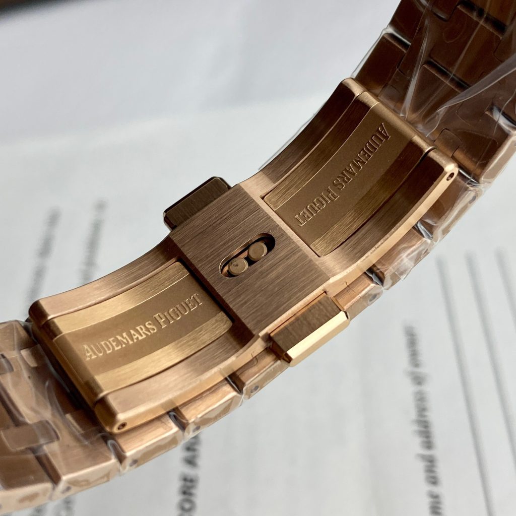 Audemars Piguet Royal Oak Selfwinding Flying Tourbillon 26730OR Replica Watch 41mm (12)