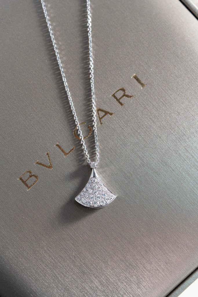 Bvlgari Divas Necklace Custom Natural Diamond White Gold 18k (2)