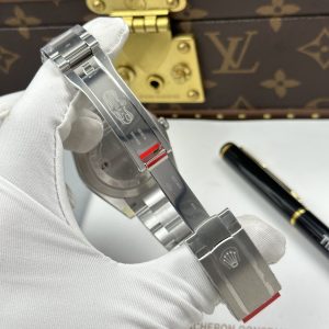 Rolex Oyster Perpetual 134300 Replica Watch Pistachio Dial VS Factory 41mm (1)