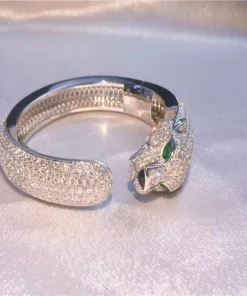 Cartier De Panthère Bracelet Custom Diamonds Emerald Gold 18K (2)