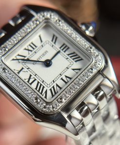 Cartier Panthere Replica Watches Roman Numeral Pile Womens 23x30mm (1)