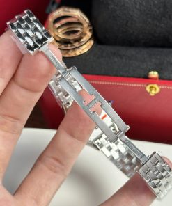 Cartier Panthere Replica Watches Roman Numeral Pile Womens 23x30mm (1)