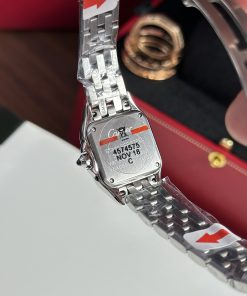 Cartier Panthere Replica Watches Roman Numeral Pile Womens 23x30mm (1)