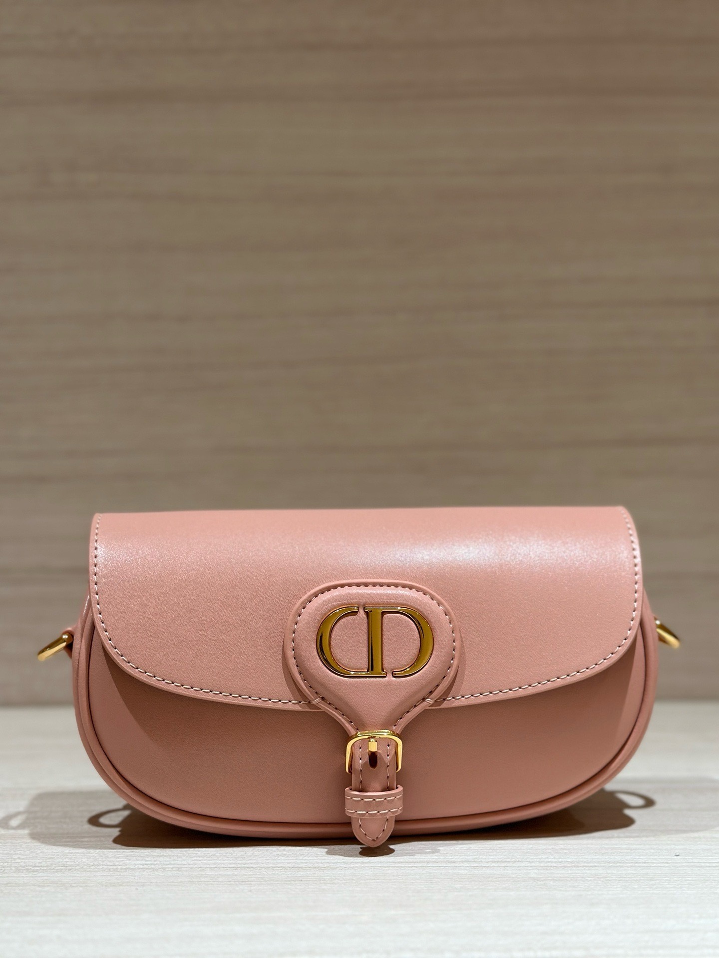 Dior Boby Womens Replica Bags Cowhide Pink 21x12x5cm (1) Dior Boby Womens Replica Bags Cowhide Pink 21x12x5cm (2)