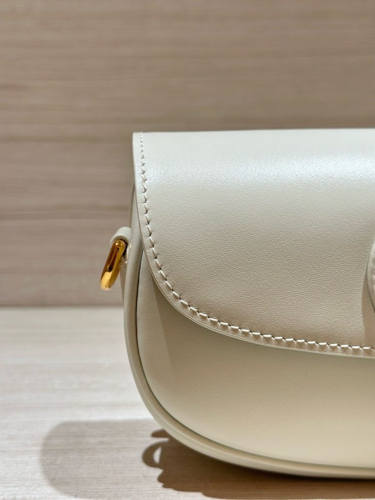 Dior Boby Womens Replica Bags Cowhide White 21x12x5cm (2)