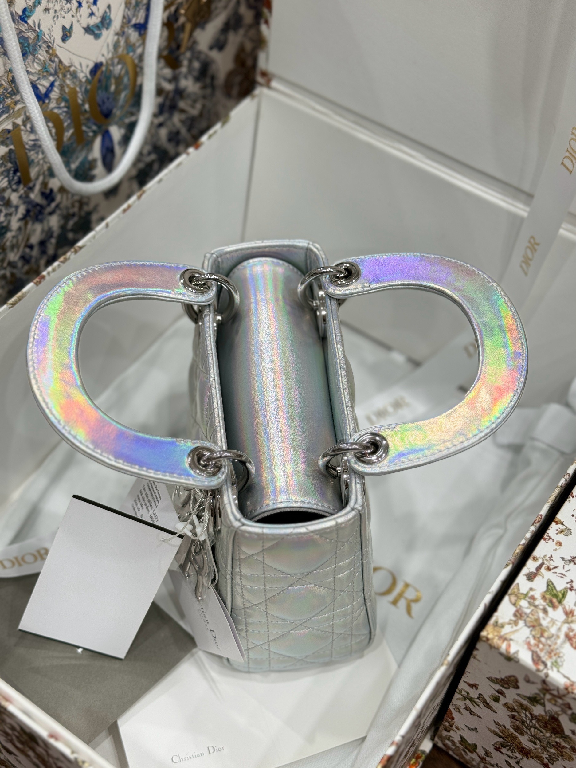 Dior Lady Best Replica Bags Womens Silver Sheepskin 17cm (6) Dior Lady Best Replica Bags Womens Silver Sheepskin 17cm (2)