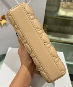 Dior Lady D-Joy Replica Bags Womens Beige Lock Gold 22cm (2)
