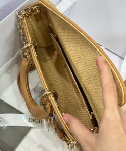 Dior Lady D-Joy Replica Handbags Womens Rattan Material 22cm (2)