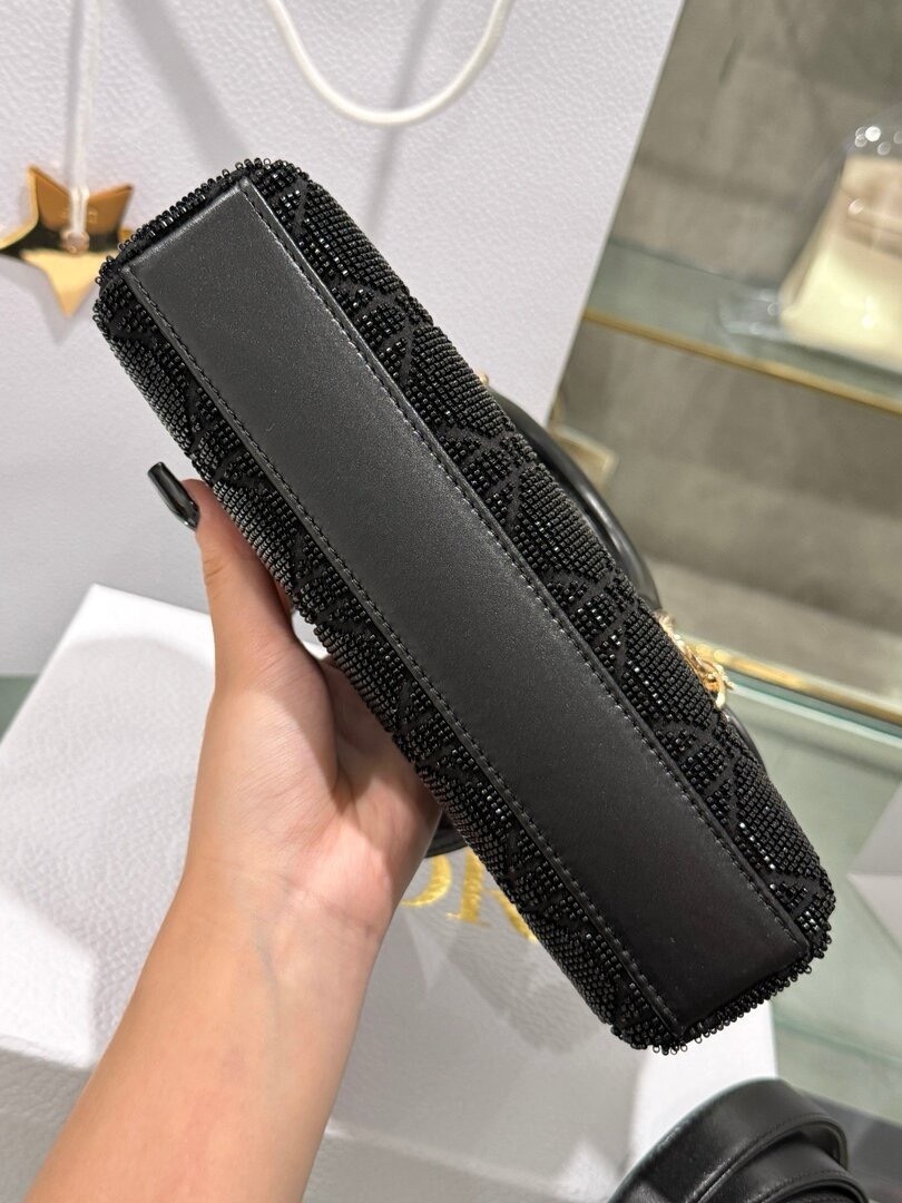 Dior Lady D-Joy Womens Black Beaded Replica Bags 22cm (3) Dior Lady D-Joy Womens Black Beaded Replica Bags 22cm (2)