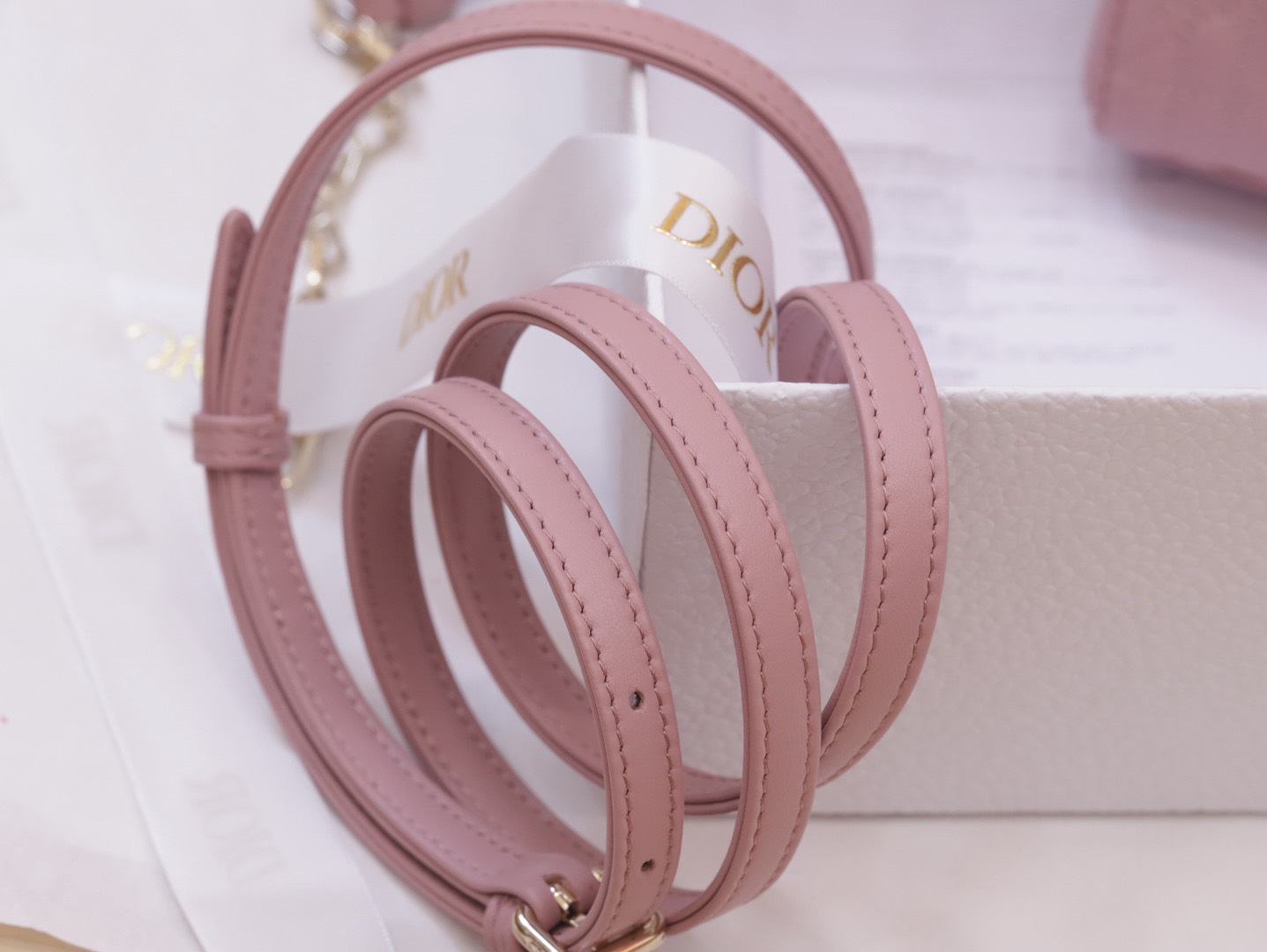 Dior Lady D-Joy Womens Pink Heart Pattern Replica Bags 16 (4) Dior Lady D-Joy Womens Pink Heart Pattern Replica Bags 16 (2)