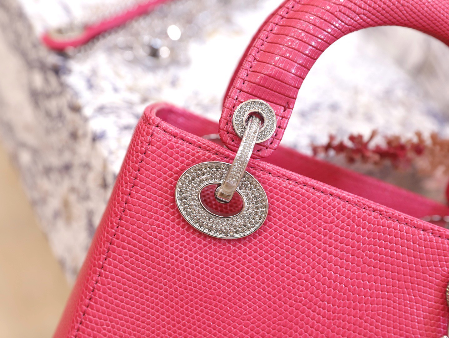 Dior Lady Lizard Best Replica Bags Women Pink 17cm (5) Dior Lady Lizard Best Replica Bags Women Pink 17cm (2)