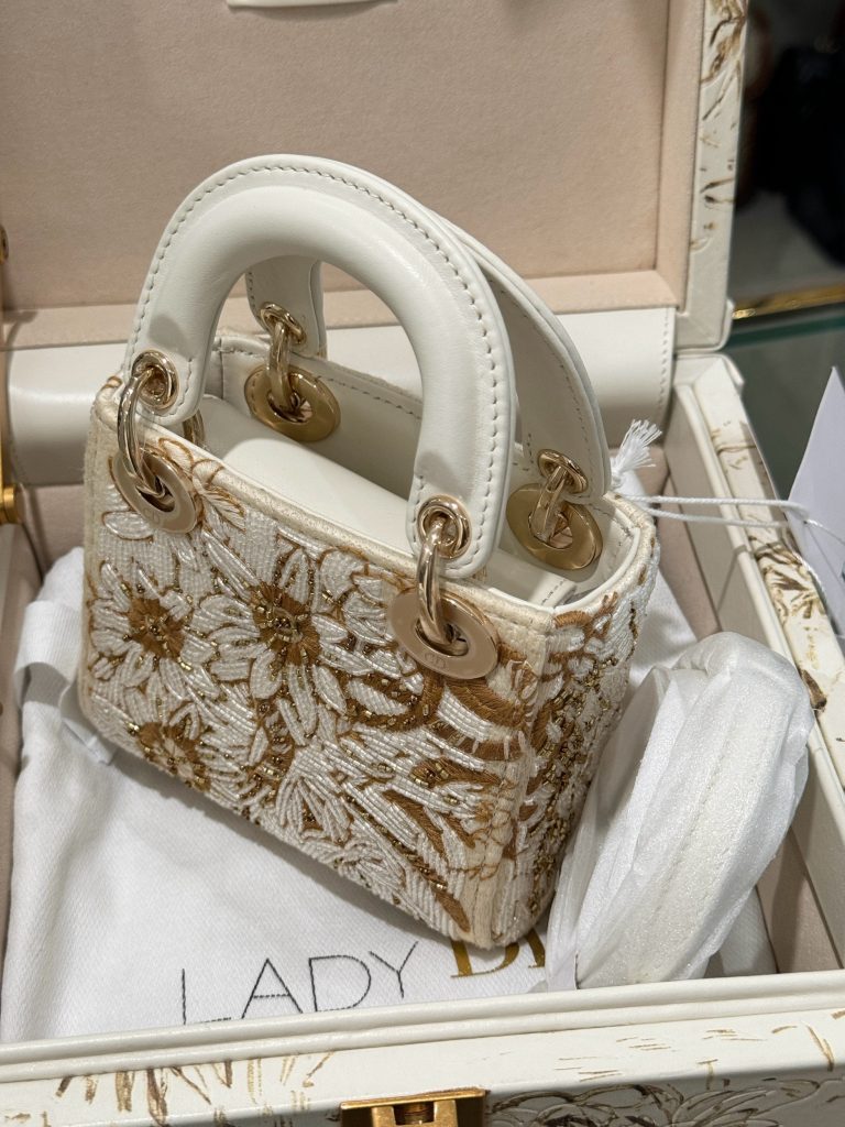 Dior Lady Womens Best Replica Bags Sun Pattern 17cm (1)