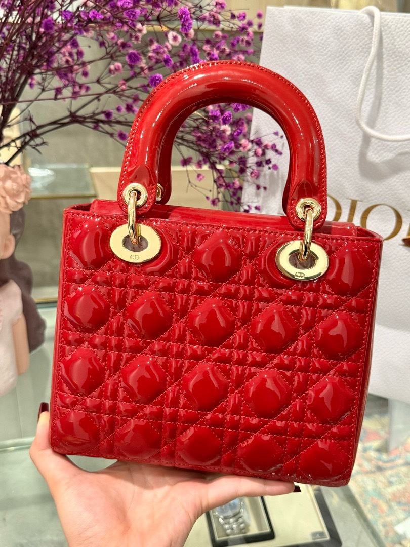 Dior Lady Womens Red Glossy Leather Replica Bags 20cm (7) Dior Lady Womens Red Glossy Leather Replica Bags 20cm (2)