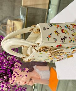 Dior Lady Womens Replica Bags Embroidered Motifs 17cm (2)