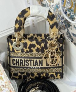 Dior Lady Womens Replica Handbags Embroidered Fabric 17cm (2)