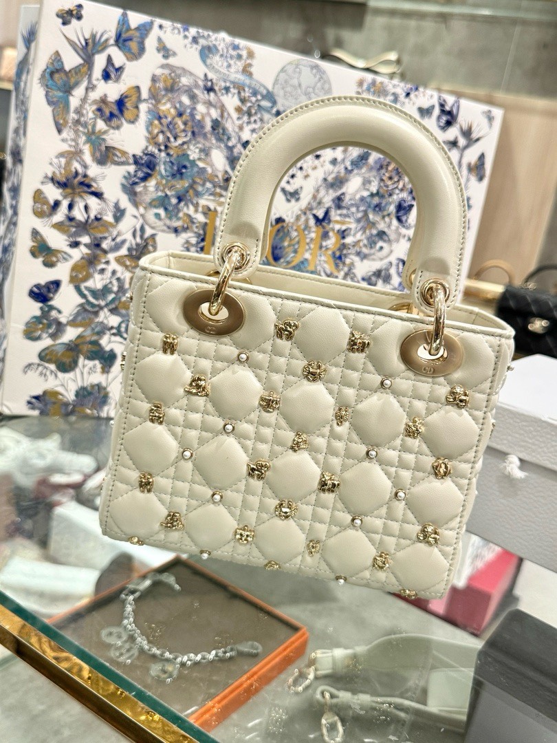 Dior Lady Womens White Replica Bags Lock Rose Gold 20cm (6) Dior Lady Womens White Replica Bags Lock Rose Gold 20cm (2)