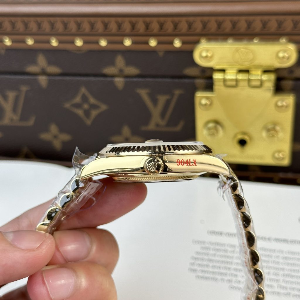 Đồng Hồ Rolex Day-Date 228238 Replica Watches Black Dial 185gram QF Factory 40mm (2)