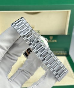 Rolex Day-Date Mother Of Pearl Dial Best Replica Watch QF Factory 36mm (9)