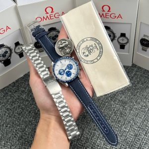 Omega Speedmaster Anniversary Snoopy Replica Watches New Edition 2025 42mm (1)