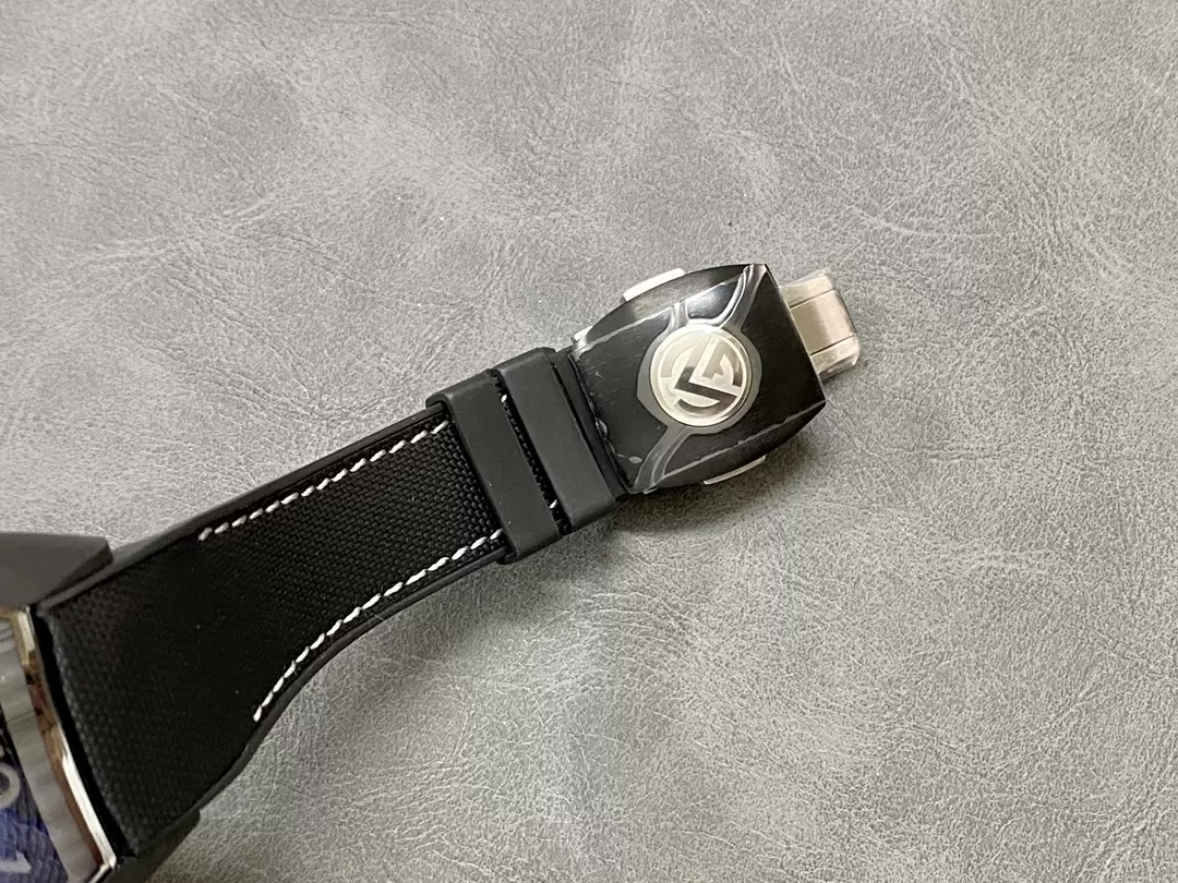 Franck Muller Grand Central Tourbillon Carbon Best Replica Watch Black 45MM Franck Muller Grand Central Tourbillon Carbon Best Replica Watch Black 45MM