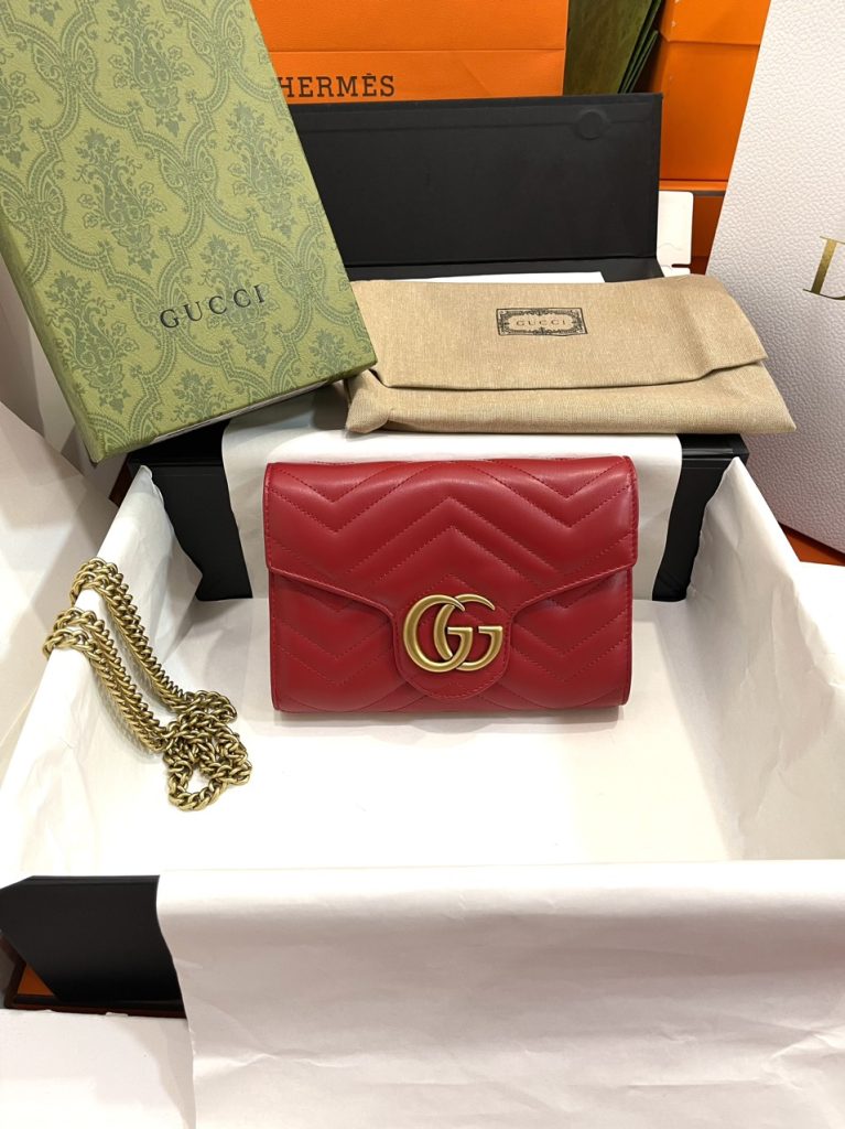 Gucci Marmont Small Shoulder Replica Bags Red Size 20cm (2)